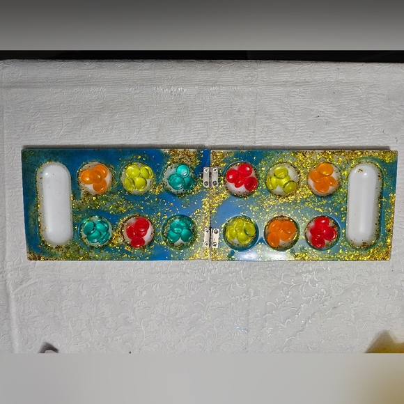 Mancala Gem Game - Picture 1 of 4